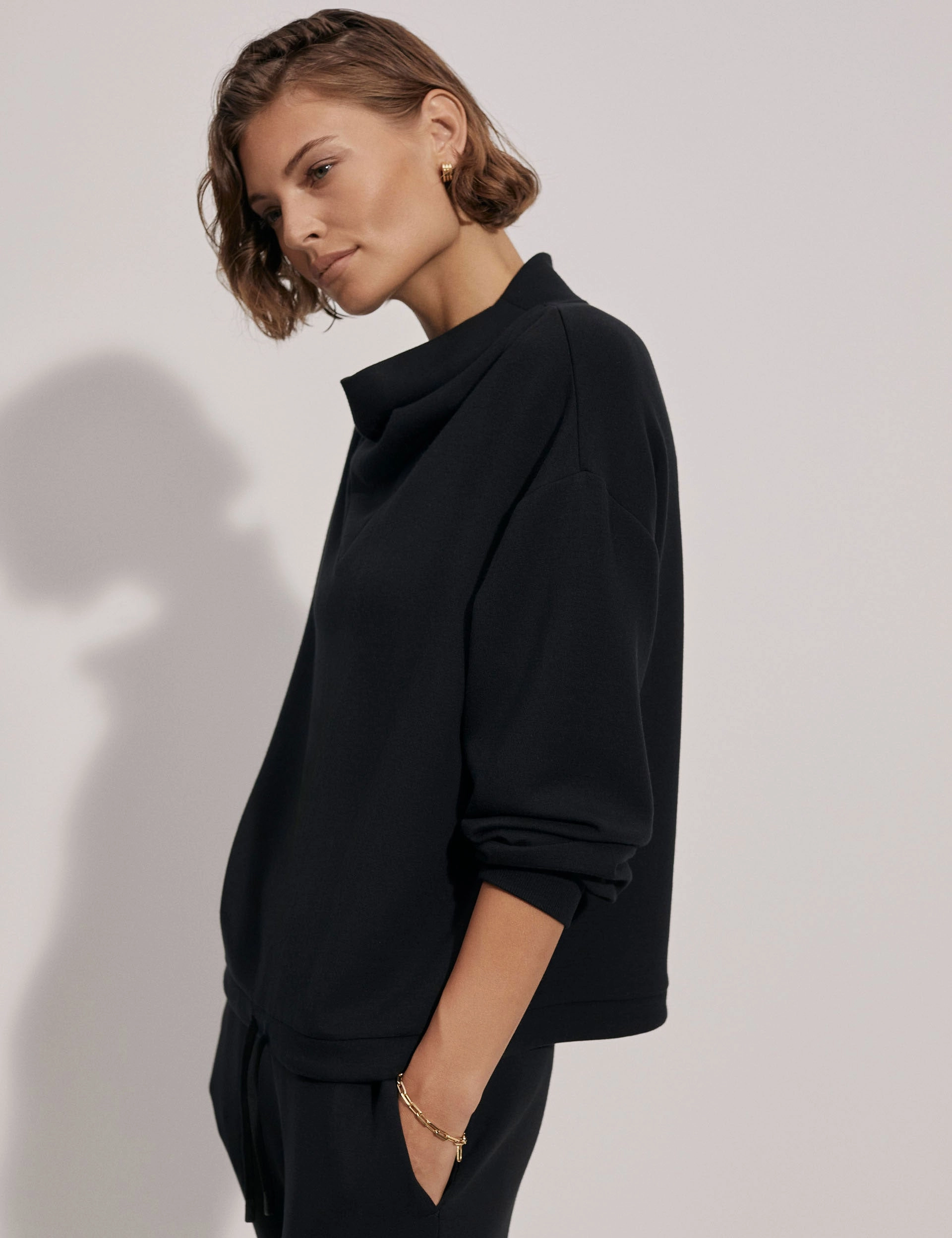 Betsy Sweat - Black
