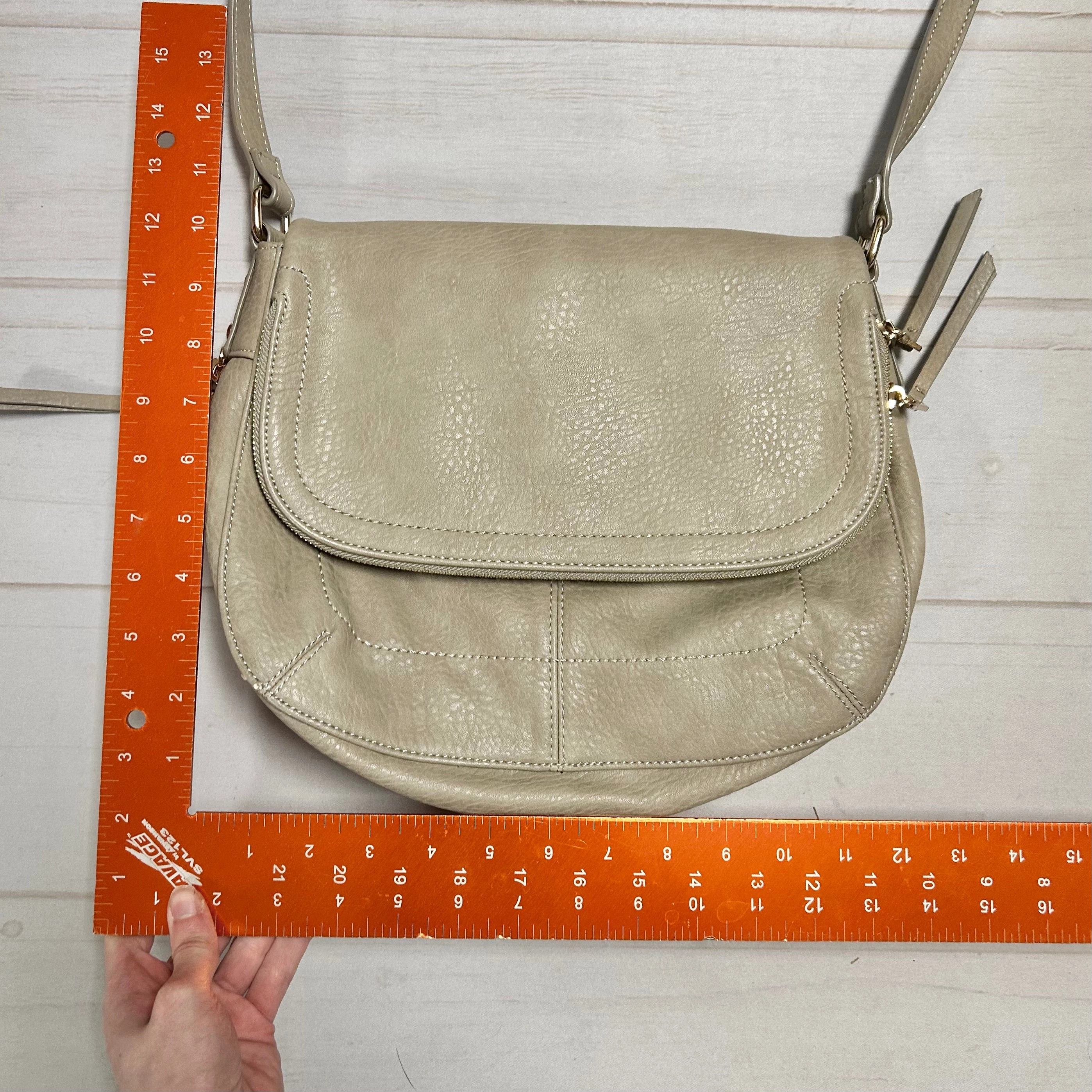 Crossbody By Urban Expressions, Size: Medium