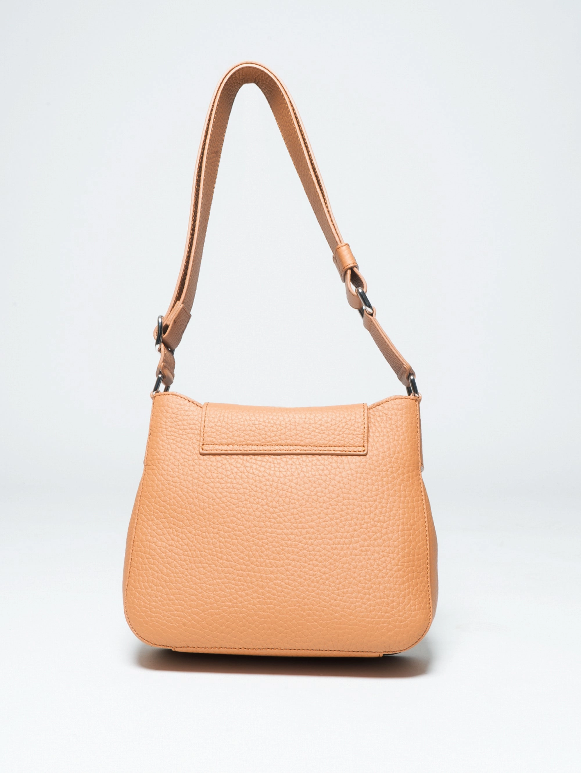 Dama Shoulder Bag in Almond Hammered Leather