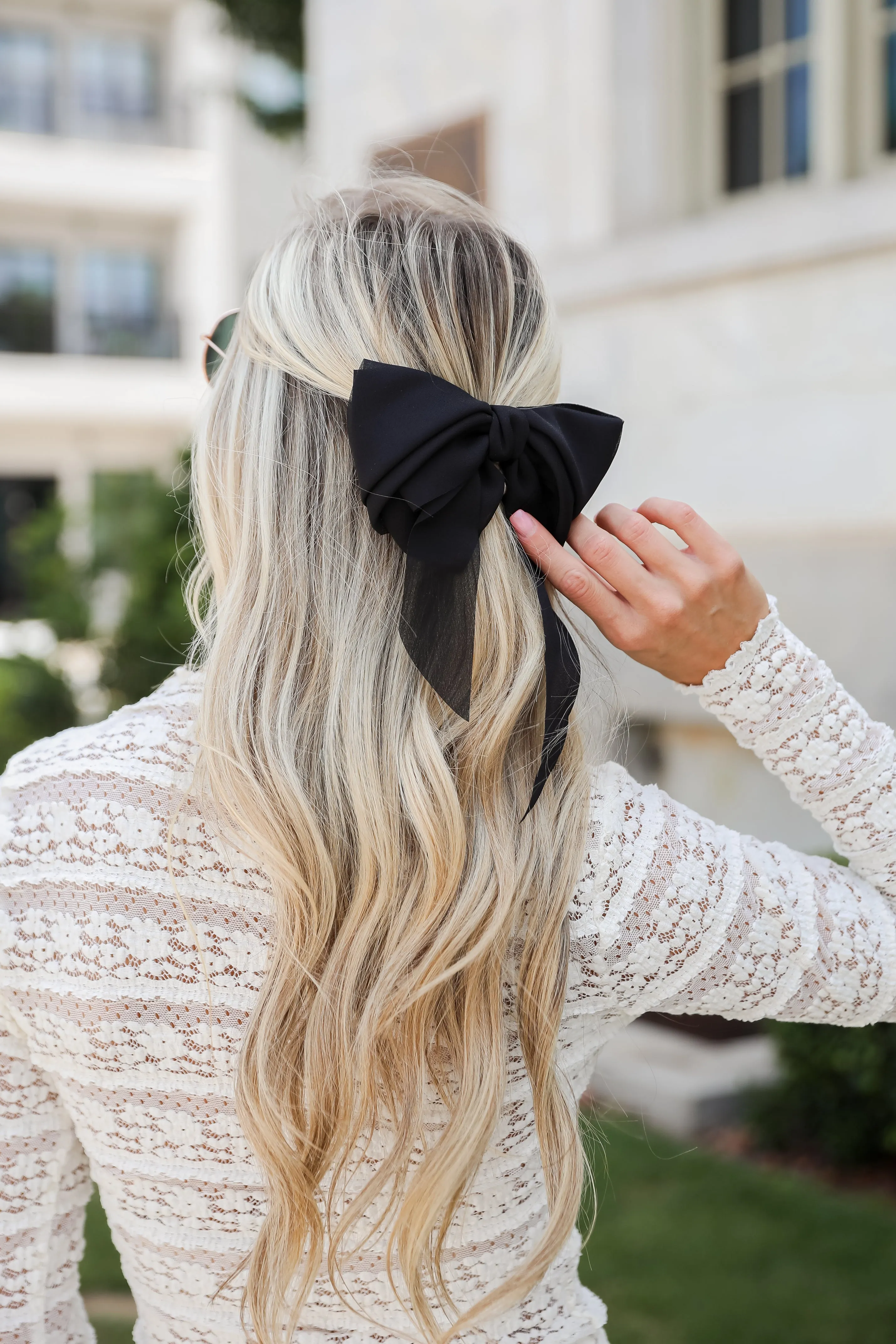 FINAL SALE - Luxe Poise Bow Hair Clip