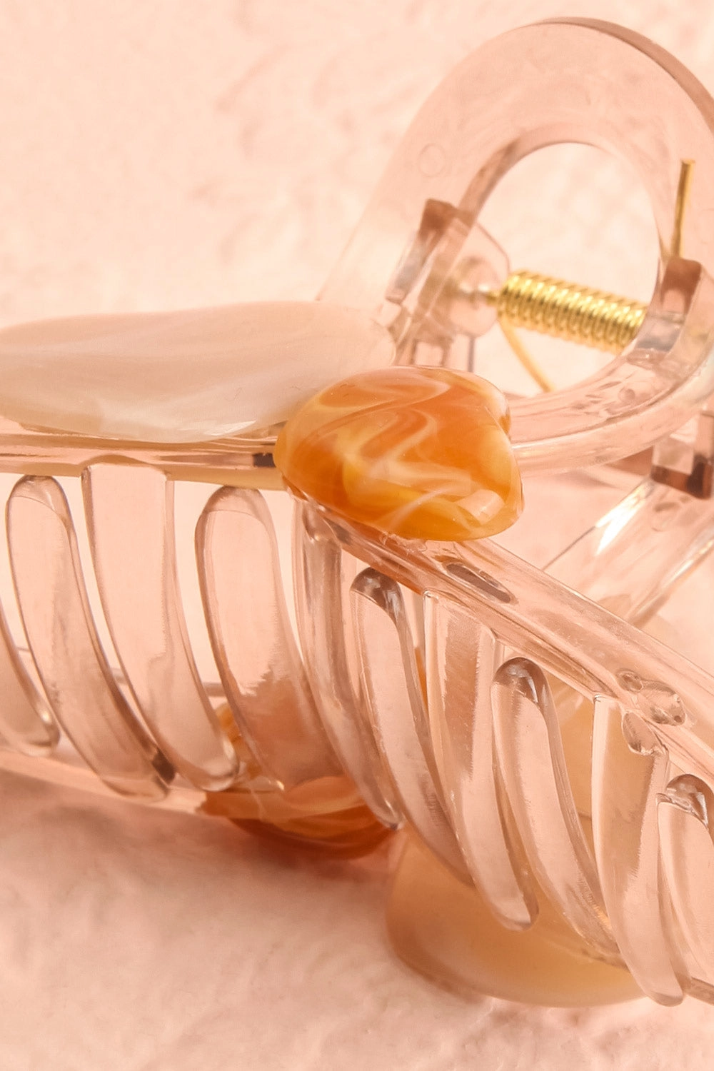 Nyxe | Large Beige Claw Clip w/ Marbled Hearts