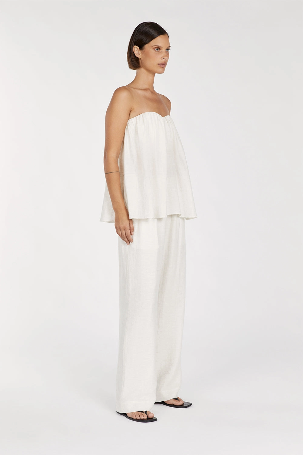 SHANIYA OFF WHITE STRAPLESS TOP