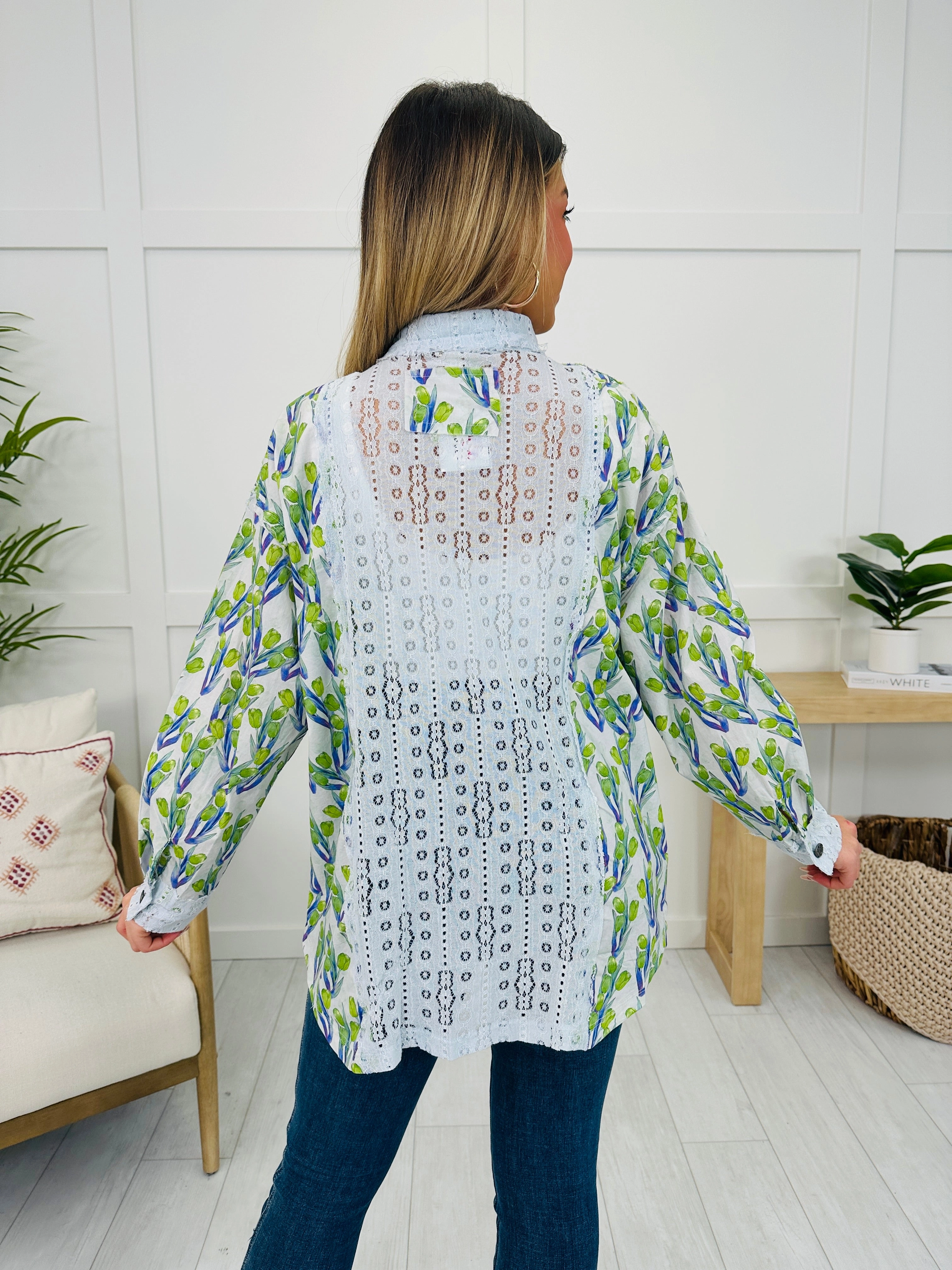 Swaying Palms Top In Blue Multi
