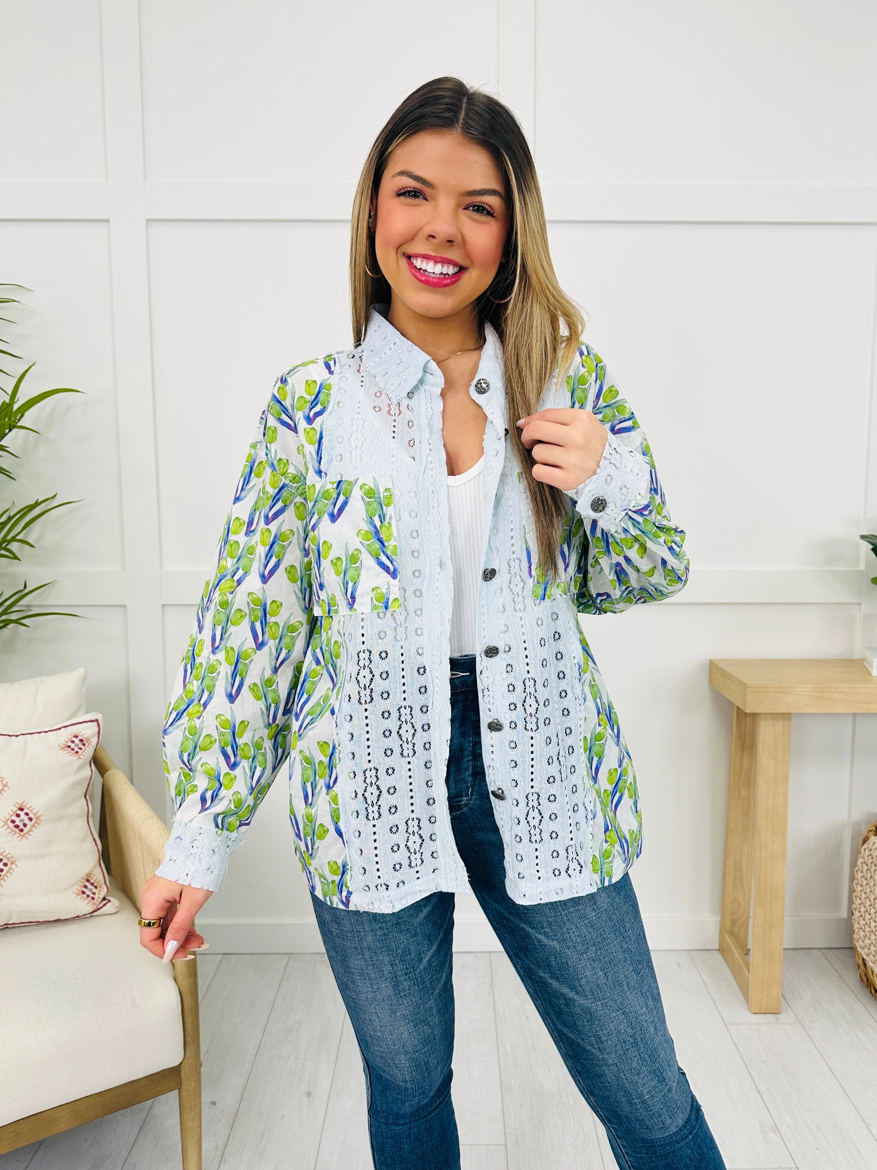 Swaying Palms Top In Blue Multi