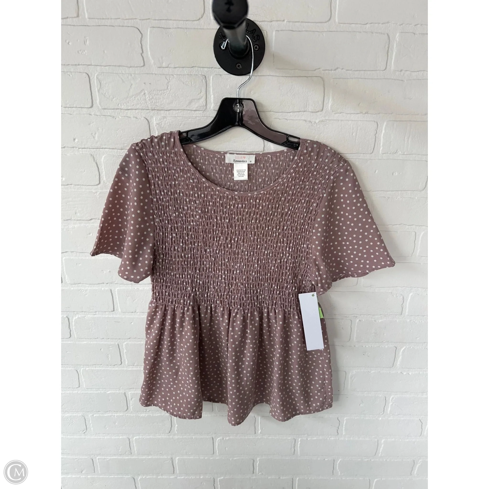 Top Short Sleeve By Urban Romantics In Pink & White, Size: M