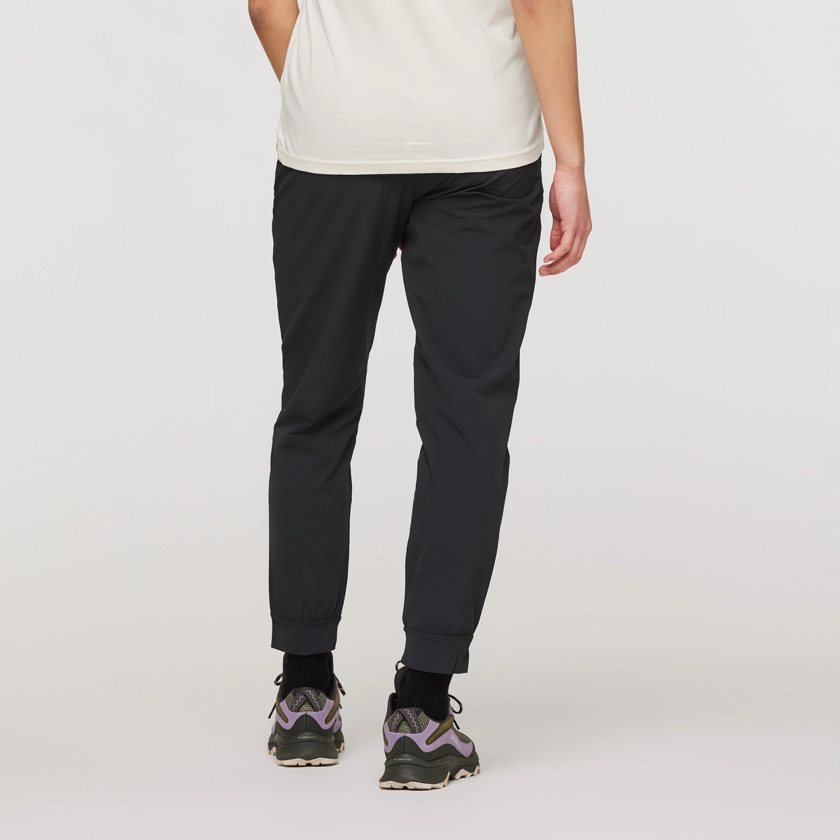Veza Adventure Jogger - Women's