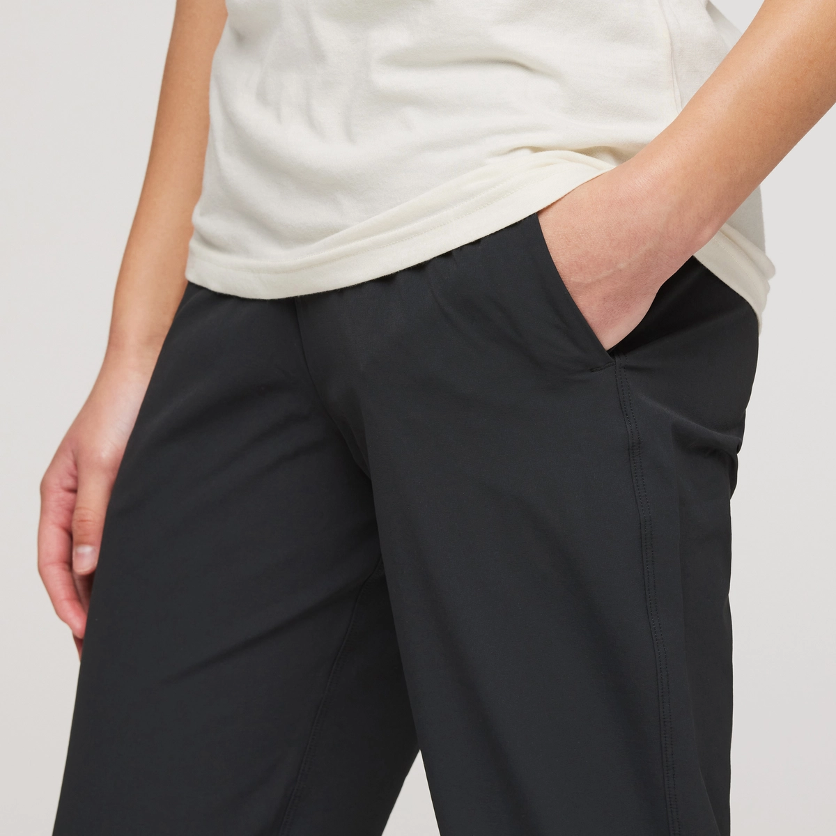 Veza Adventure Jogger - Women's