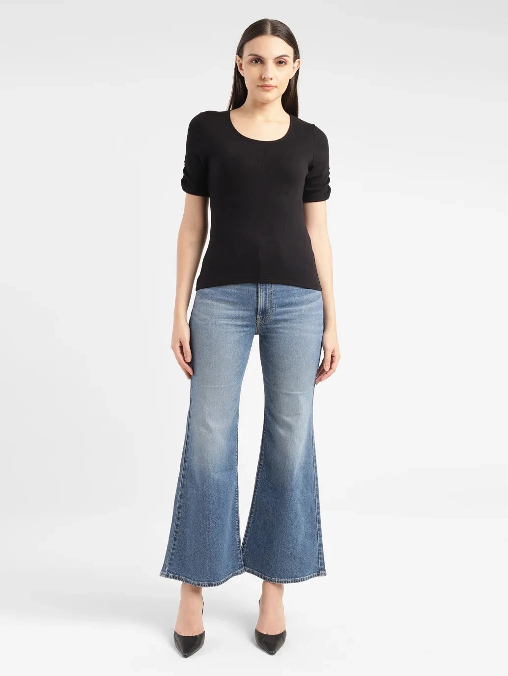 Women's Solid Scoop Neck T-shirt